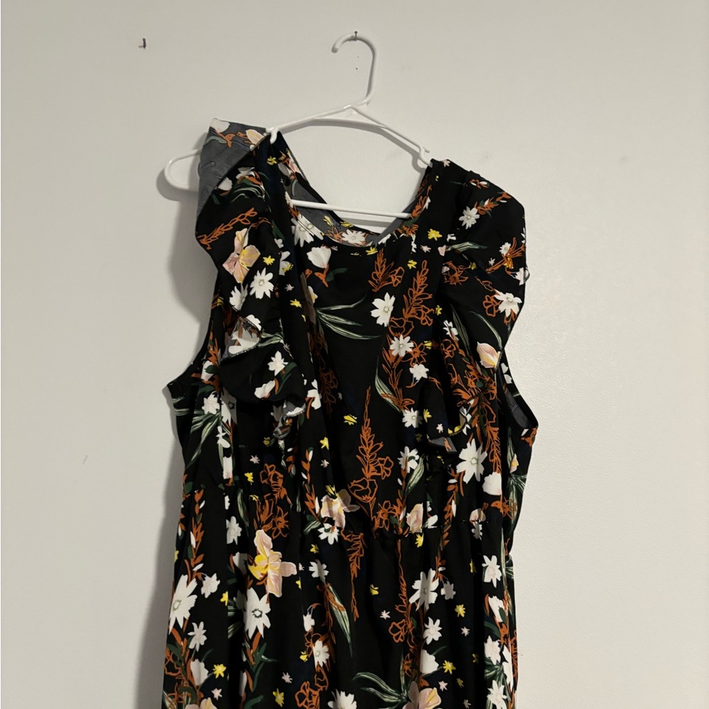 Super cute flowery dress